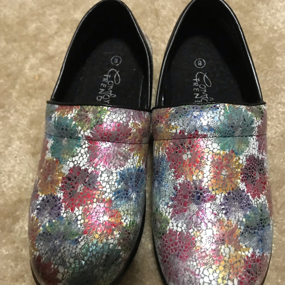 Nursing Shoes Size 8